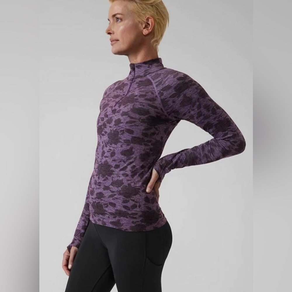 NWOT Athleta XS Momentum Half Zip Fitted Athletic Long Sleeve Top Purple Floral - Picture 2 of 8